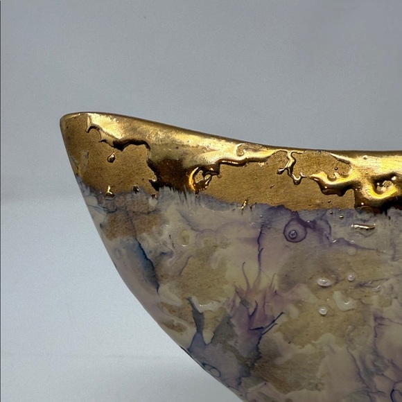 10 x4 “ Queen Pottery Elegant Gold and Purple Bowl - Picture 9 of 9
